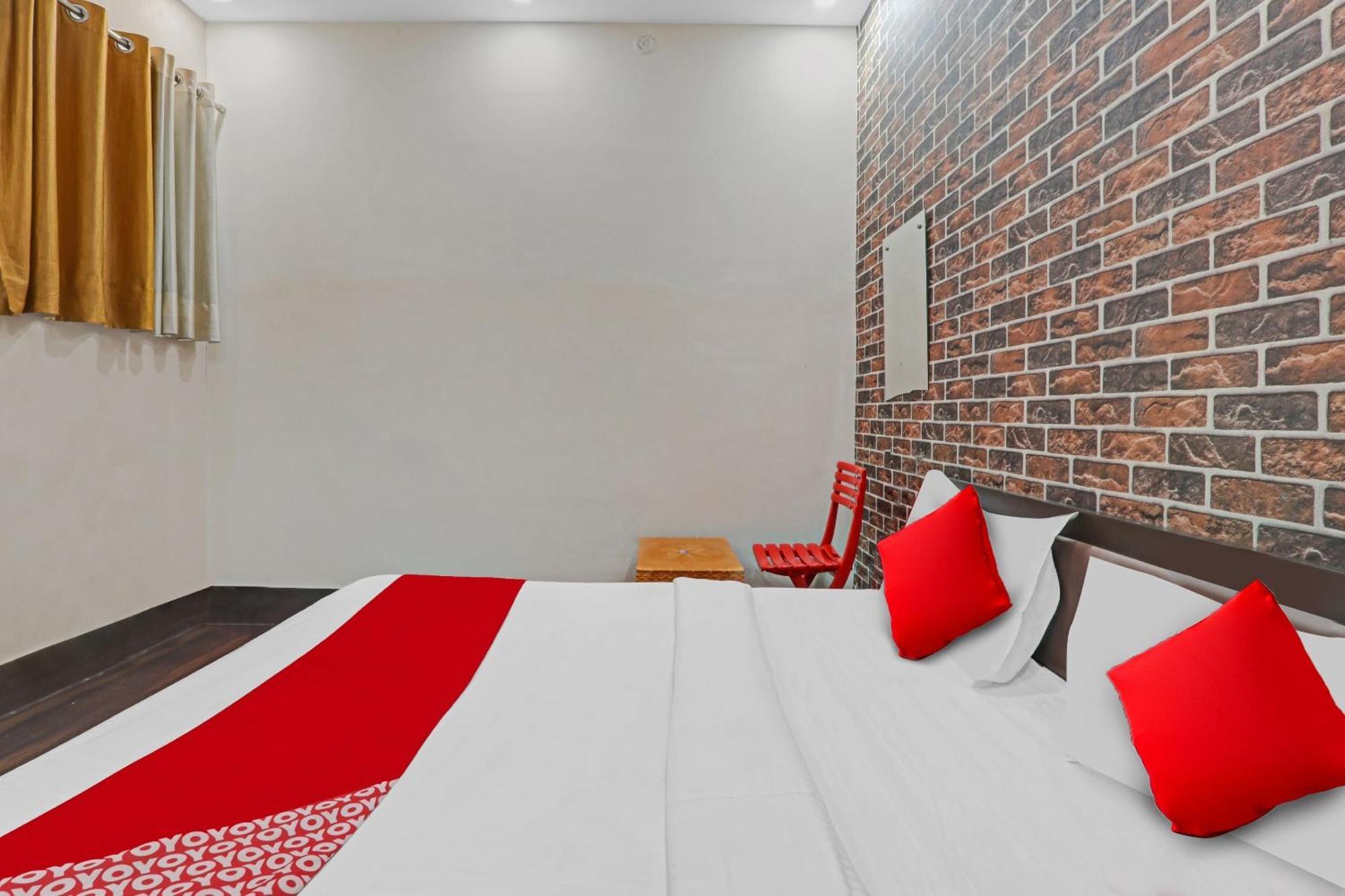 Hotel O New Pacifica Grand Near Phoenix United Lucknow Buitenkant foto
