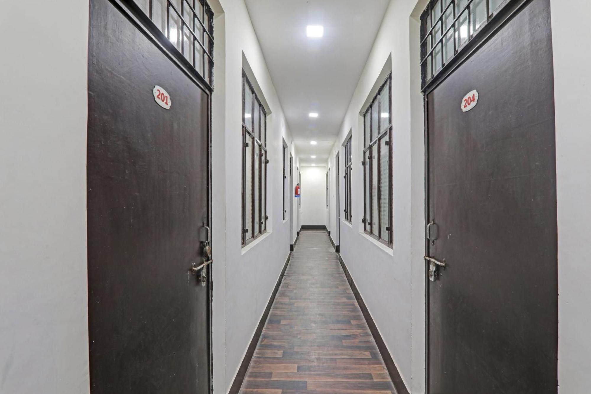Hotel O New Pacifica Grand Near Phoenix United Lucknow Buitenkant foto