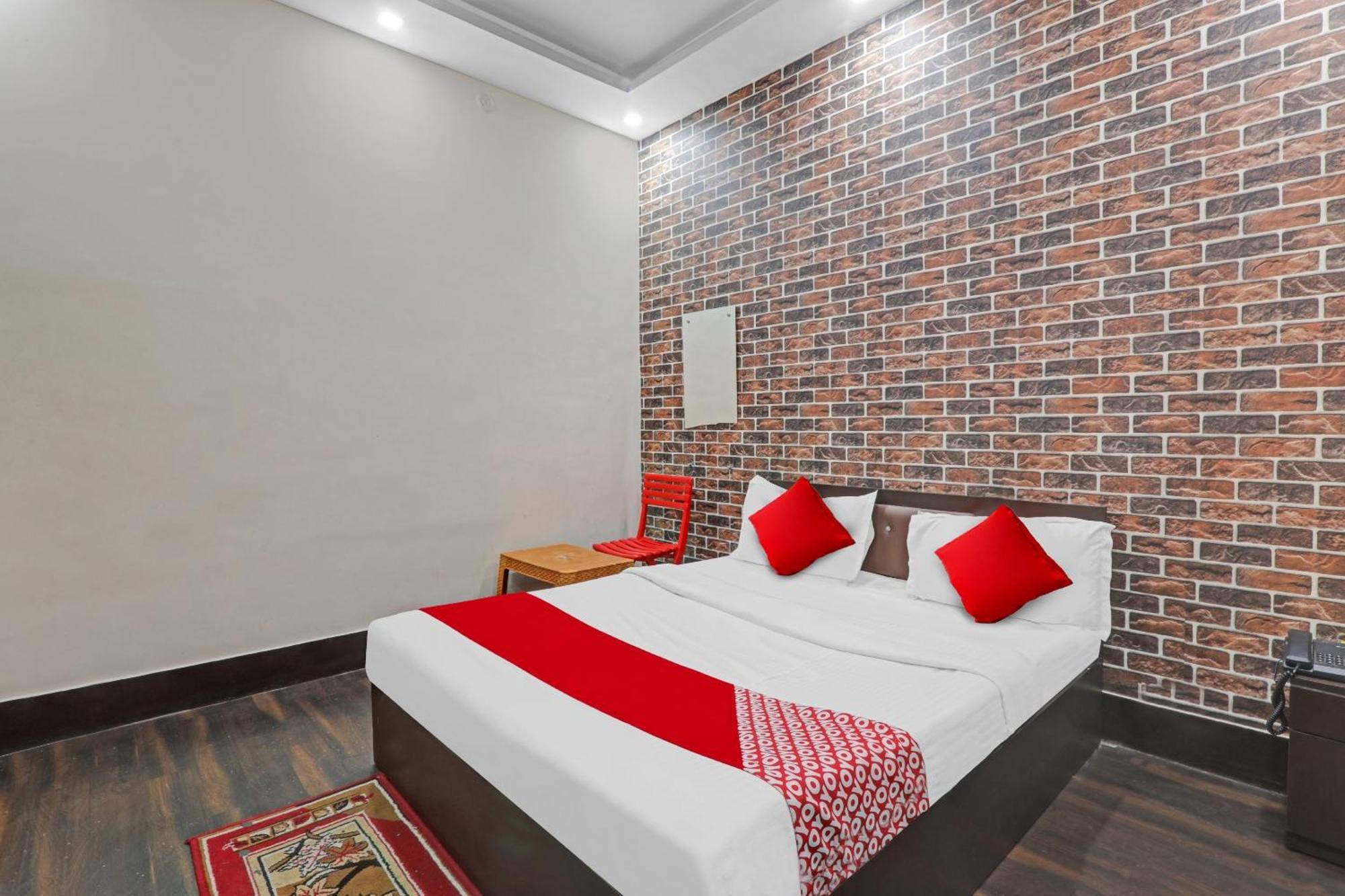 Hotel O New Pacifica Grand Near Phoenix United Lucknow Buitenkant foto