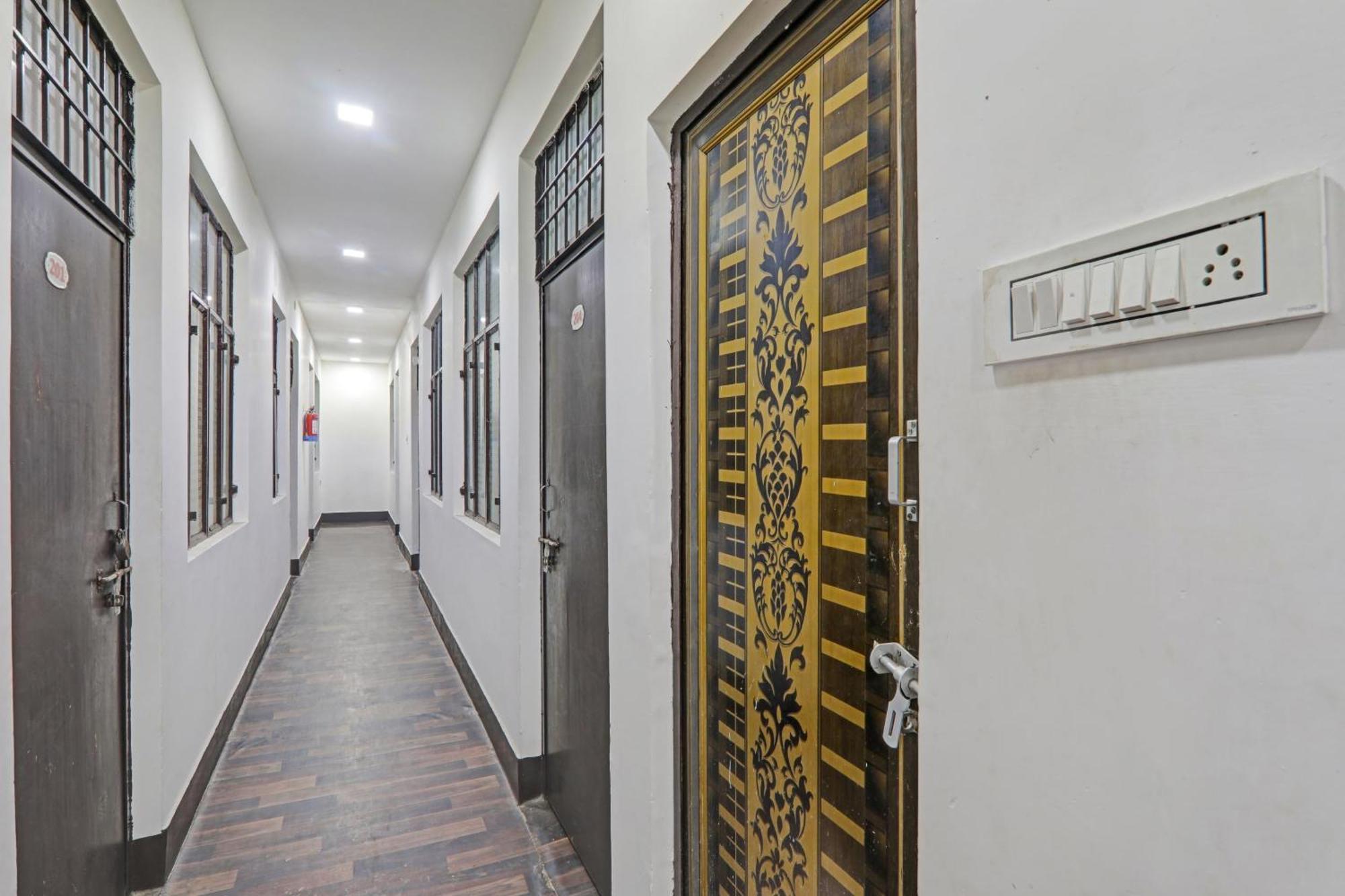 Hotel O New Pacifica Grand Near Phoenix United Lucknow Buitenkant foto